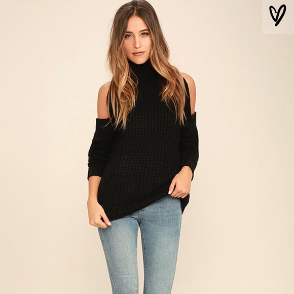 Cutout Turtleneck Sweater - Picture 2 of 8